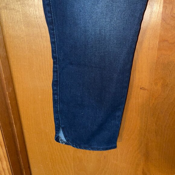 Dark Wash Denim Pull-On Womens Jeggings Back Pockets & Side Slit Hem Size 24W - Picture 3 of 7